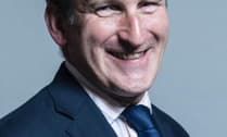 MP Damian Hinds: Threat from Omicron just cannot be ignored