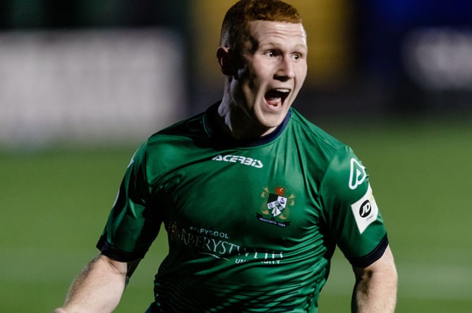 ABERYSTWYTH, WALES - 18 SEPTEMBER 2020: Lee Thomas Jenkins of of Aberystwyth scores to make it 3-1 during the Aberystwyth Town v Flint Town United, JD Cymru Premier League fixture, Park Avenue stadium, Aberystwyth, Wales. Pic by John Smith / FAW