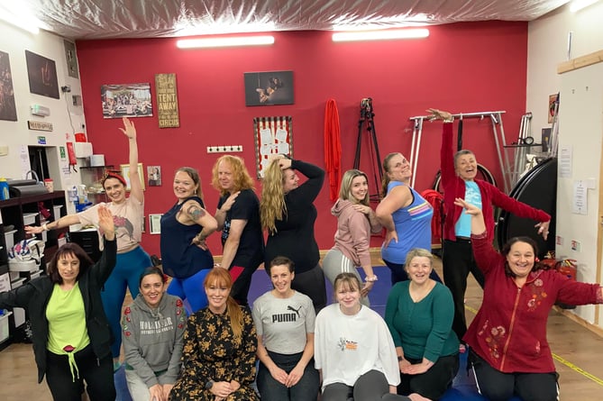 Students from Mizz Twisted Cherry Studios posing in a group photo.