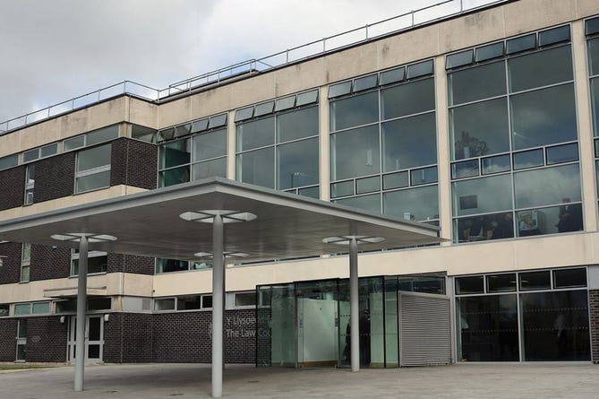 Mold Crown Court