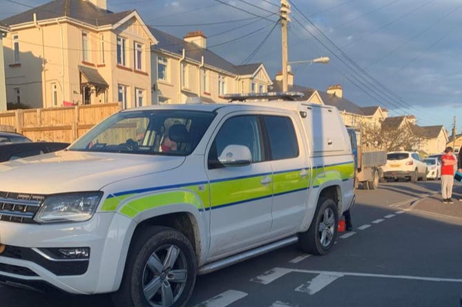 Royal Navy bomb disposal vehicle in Bovey Tracey earlier this evening. Photo: Contributed