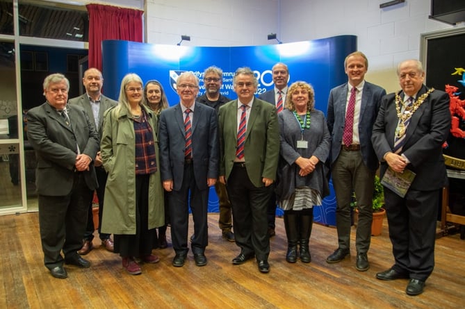 The Canolfan Tir Glas plan was officially launched at an event in Lampeter with university chiefs joined by MP Ben Lake