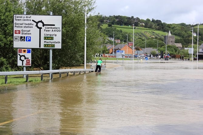 Thousands of homes throughout mid and north Wales are set to benefit from extra funding to guard against flooding
