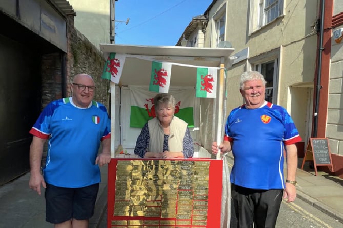 Lorna pictured with Steve and Toti with the iconic T.A.R.D.I.S ticket-selling booth, outside Brecon’s Guildhall.