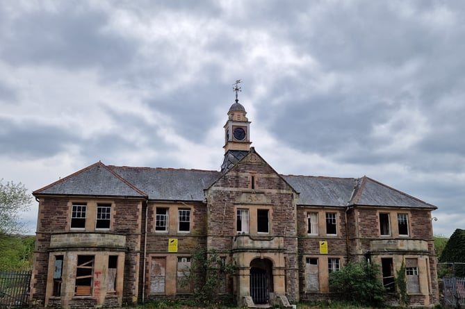 Mid Wales Hospital