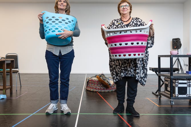 Gwyneth Strong and Tessa Peake-Jones rehearsing for Ladies of Letters UK Tour. Credit Craig Fuller