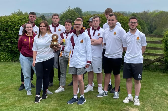Somerset Junior Bowlers take the Four Counties Trophy.