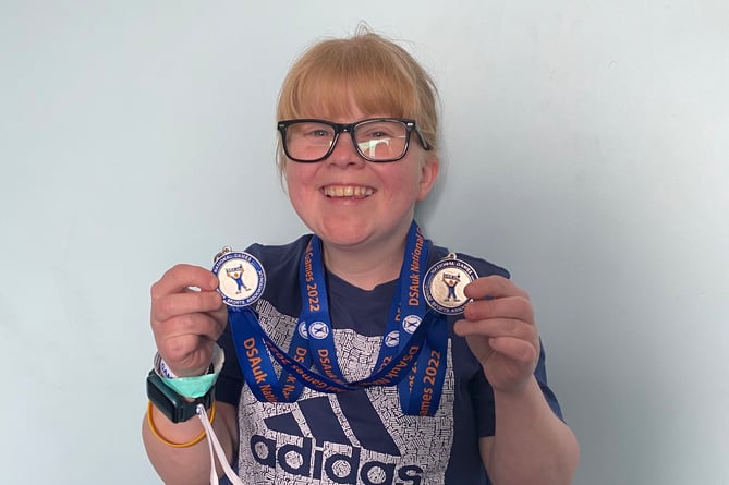 Dee Weiner, who achieved two silver medals at the 2022 National Dwarf Sports Games.