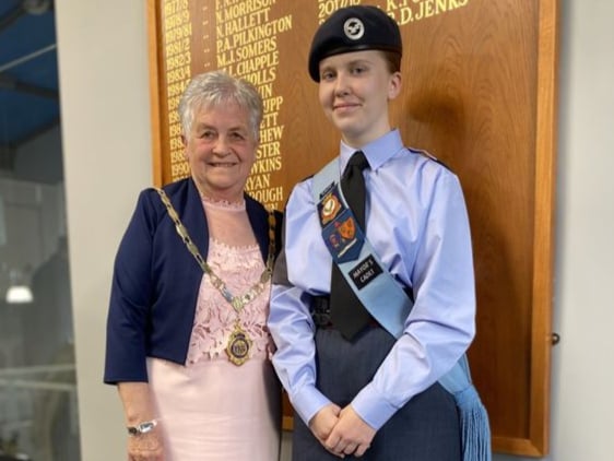 Newton Abbot Mayor, Cllr Carol Bunday, with her Cadet, 14-year-old Corporal Larissa Bradley who serves with 1322 Newton Abbot Royal Air  Force Cadets, at Newton Abbot Civic Ceremony.Picture: Newton Abbot Town Council (May 2022).(Courtesy of Nigel Canham)