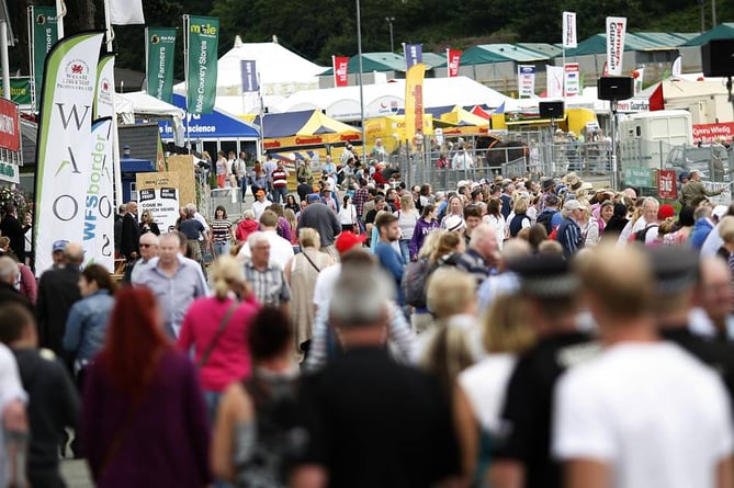 Royal Welsh show crowd