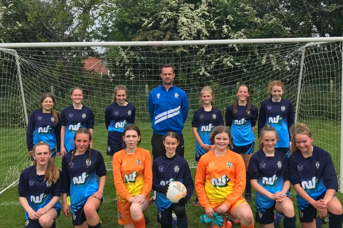 Crediton Youth U13 girls.