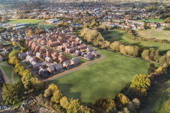 Goodyer Meadow, located to the rear of David Wilson Homes’ Causeway Farm development, was purchased by Petersfield Town Council in 2018 so that it could be retained as a green space for members of the public to enjoy. The council’s intention is to create a small ‘country park’ which will complement the other green spaces that Petersfield Town Council maintains.