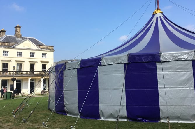 The town council will be holding the picnic in the park later today, at 11.30am, in Y Plas grounds.