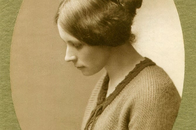 Author Flora Thompson.