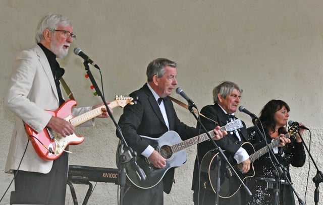Sixties party in the park