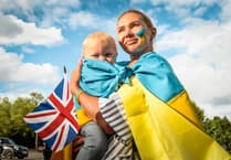Gallery: Ukrainians applauded through town centre at Farnham Carnival 2022