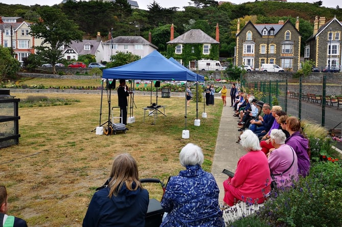 Maes Gwenfrewi opening
