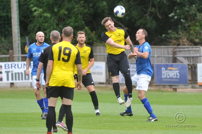 Photo: Steve Pope MDA230722A_SP014
Pre-season football friendlies. Buckland Reserves versus Dawlish United