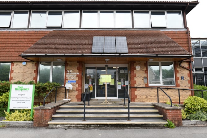 PETERSFIELD FILERS MRW 29/6/2021
East Hampshire District Council Offices - at Penns Place, Petersfield, Hampshire
Picture: Malcolm Wells