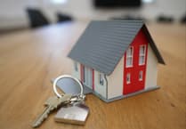 Welsh homebuyer enquiries drop as house prices rise 